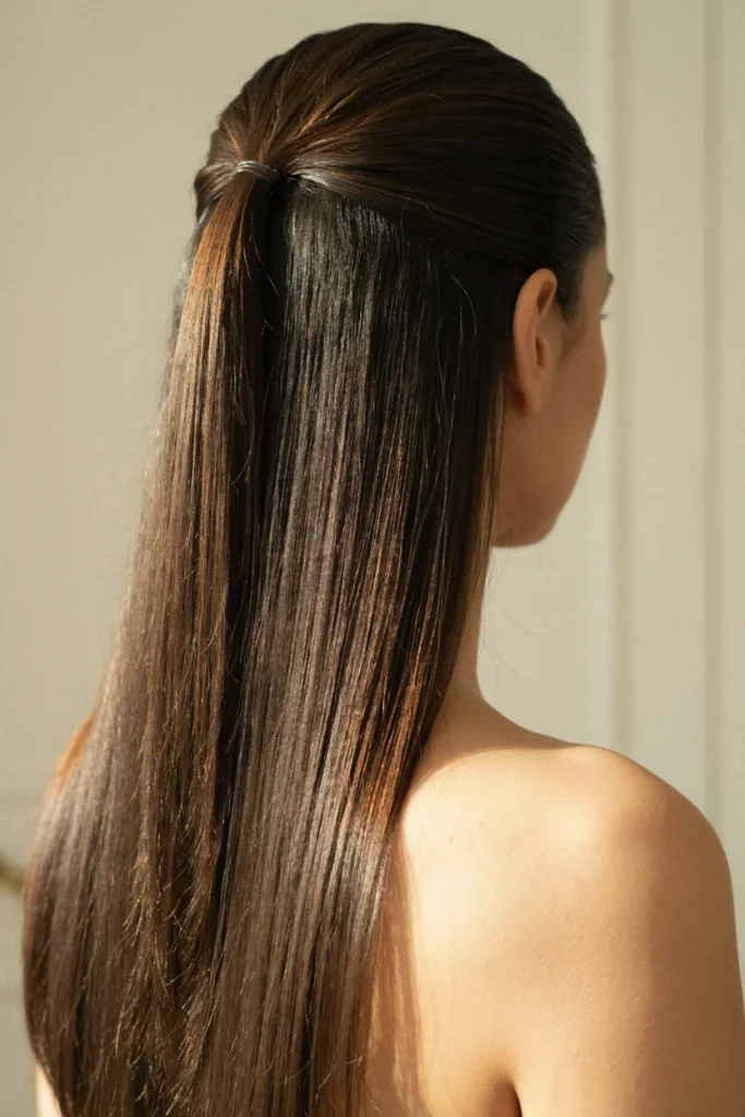 23 Open Hairstyles for a Cute Everyday Look Minimalist Sleek Half-Up Style