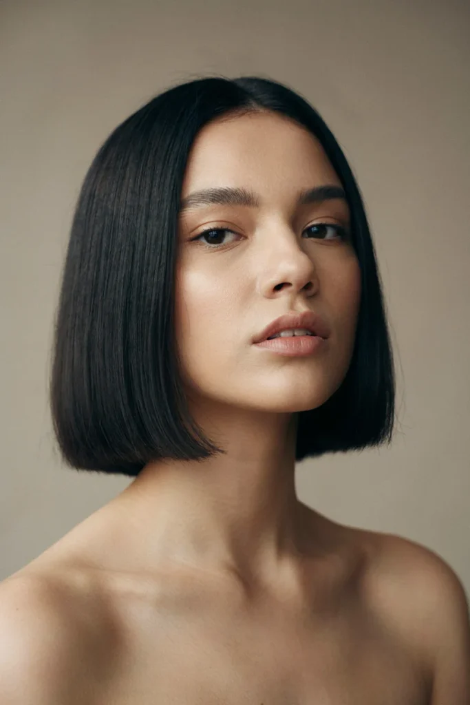 22 Blunt Bob Styles That Are Fresh & Modern short blunt bob